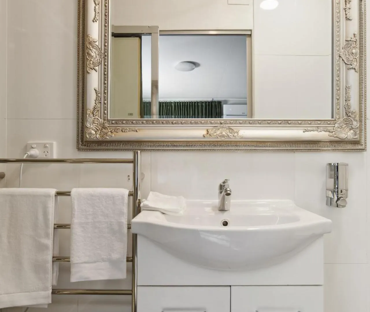 Freshwater Bnb Hervey Bay Bed & Breakfast